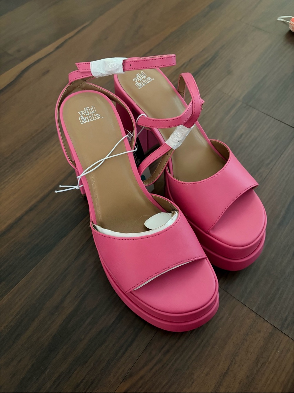 NWT Wild Fable (8) Pink Platform Sandals with Ankle Strap